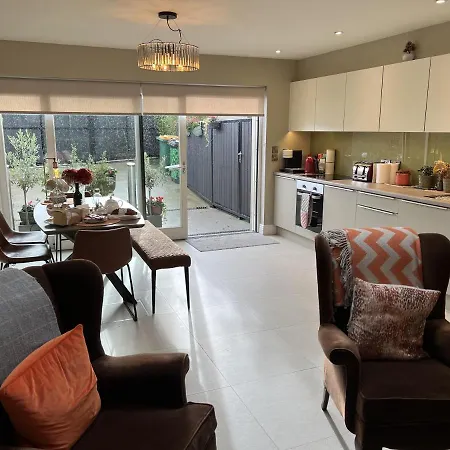 Charming Cosy 4-bed House In Feriehus Killarney